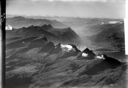 ETH-BIB-Churfirsten, Rheintal, Seeztal v. N. W. aus 3500 m-Inlandflüge-LBS MH01-000155