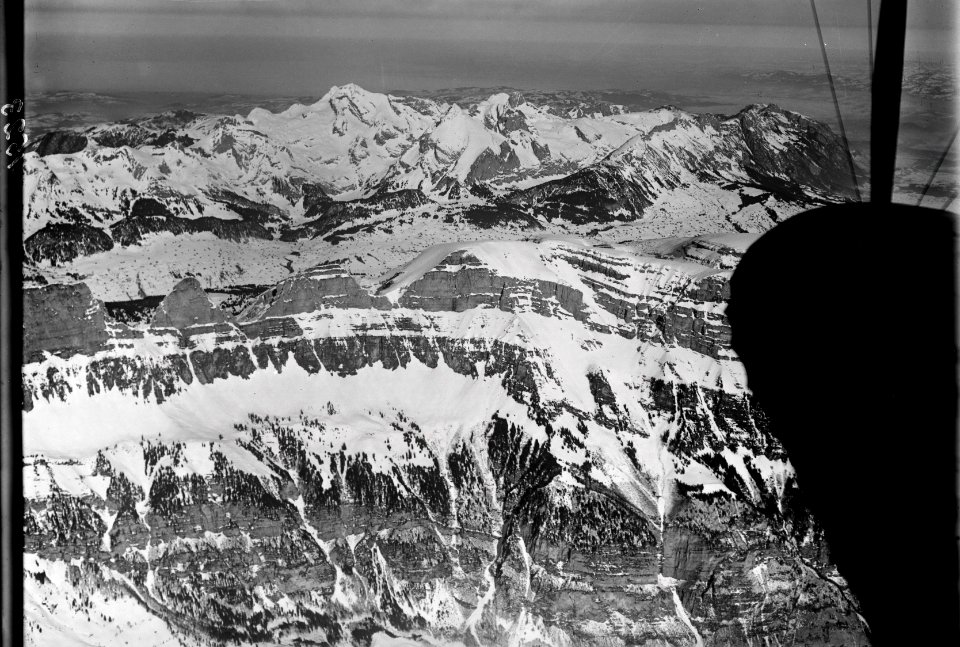 ETH-BIB-Churfirsten, Toggenburg, Säntis v. S. W. 3000 m-Inlandflüge-LBS MH01-001523