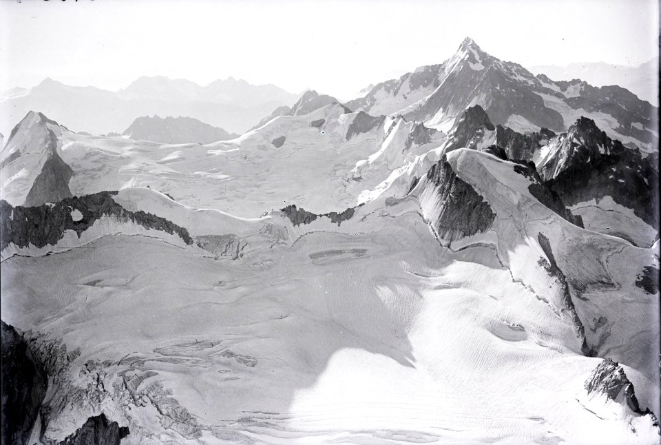 ETH-BIB-Cima di Castello, Monte Sissone, Monte della Disgrazia, von W. aus 3600 m-Inlandflüge-LBS MH01-003765