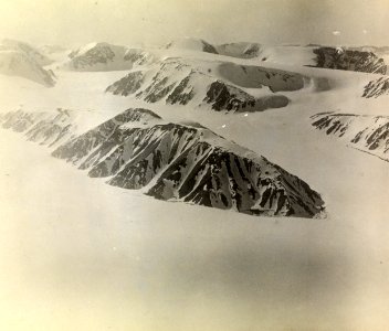 ETH-BIB-Chydeniusgebirge (Neufriesland) aus 1700 m Höhe-Spitzbergenflug 1923-LBS MH02-01-0012-A