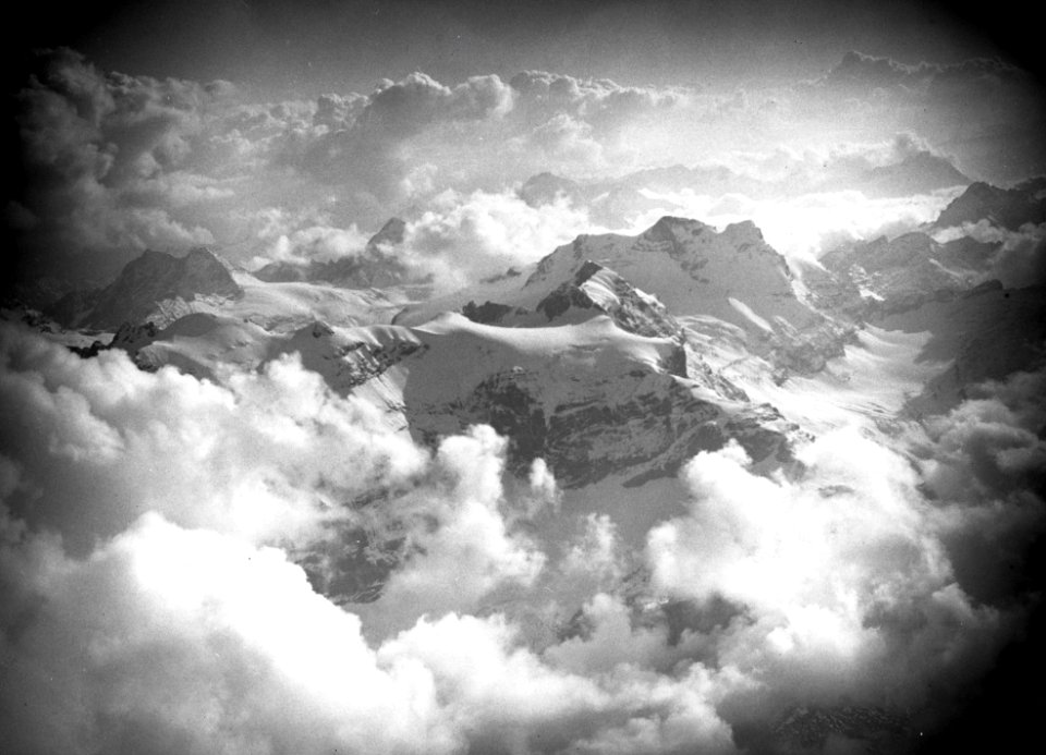 ETH-BIB-Clariden, Schärhorn v. W. aus 3600 m-Inlandflüge-LBS MH01-006574