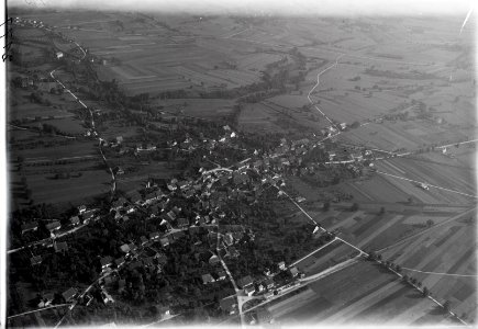 ETH-BIB-Corcelles-près-Payerne aus 400 m-Inlandflüge-LBS MH01-002177