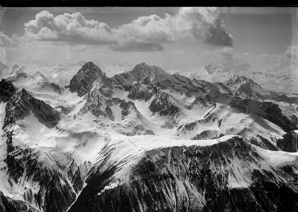 ETH-BIB-Corn da Tinizong, Piz Mitgel v. N. O.-Inlandflüge-LBS MH01-005067