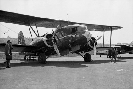 ETH-BIB-Curtiss AT-32C Condor, CH-170 am Boden in Dübendorf-Inlandflüge-LBS MH05-32-06