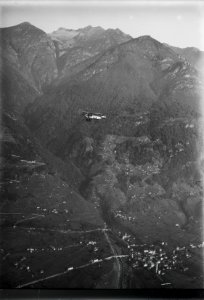 ETH-BIB-Cugnasco, Val di Cugnasco, Cima dell'Uomo, Häfeli DH-3 (M IIIa) aus 800 m-Inlandflüge-LBS MH01-001322