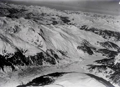 ETH-BIB-Davos, Parsenn, Wolfgang, Strelapass, Prättigau, Sulzfluh, Scesaplana v. S. aus 4000 m-Inlandflüge-LBS MH01-001548