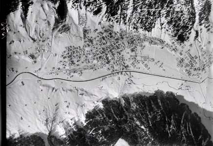 ETH-BIB-Davos-Platz aus 400 m-Inlandflüge-LBS MH01-001545