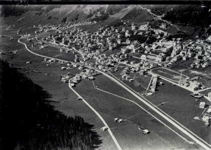 ETH-BIB-Davos-Platz aus 300 m-Inlandflüge-LBS MH01-003847