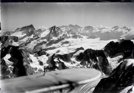 ETH-BIB-Dent Blanche, Weisshorn, Mischabel, Dent de Bertol v. W. aus 4300 m-Inlandflüge-LBS MH01-005167
