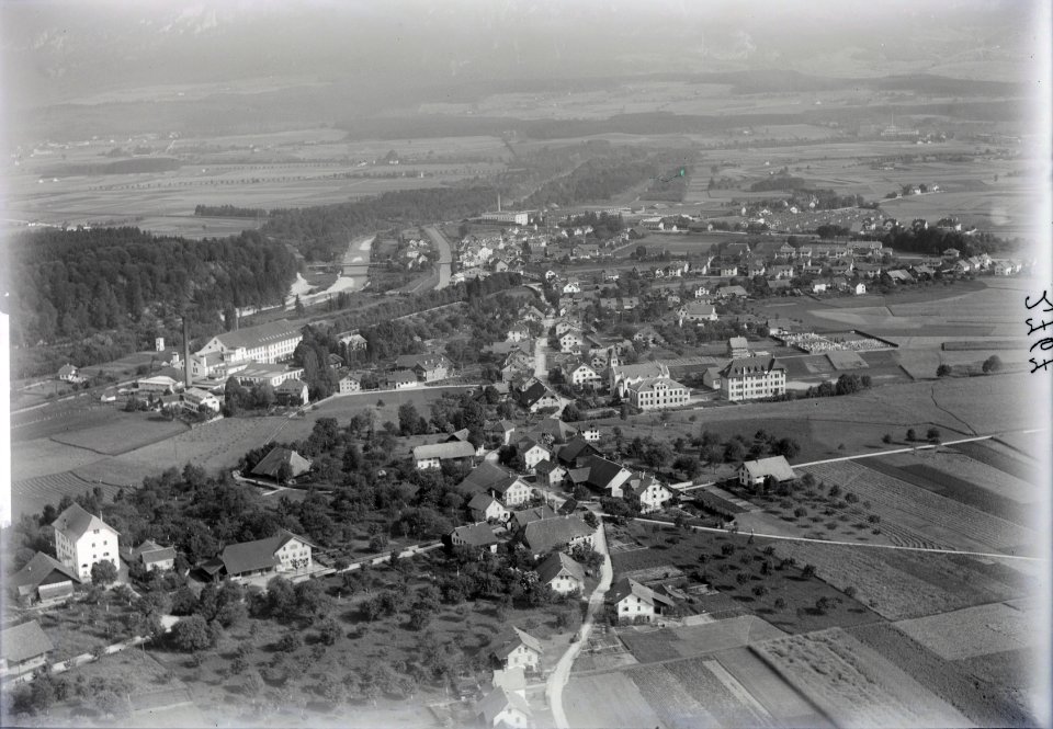 ETH-BIB-Derendingen aus 400 m-Inlandflüge-LBS MH01-002767