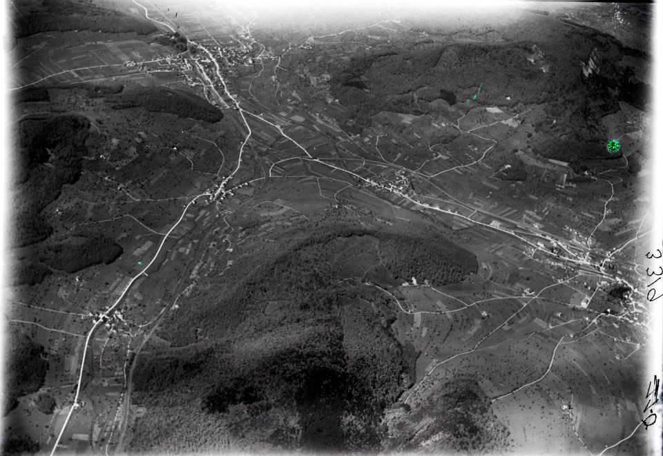 ETH-BIB-Diepflingen, Thürnen, Sissach, Böckten, Gelterkinden v. S. O. aus 3000 m-Inlandflüge-LBS MH01-003319