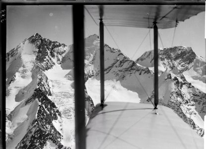 ETH-BIB-Dom, Täschhorn, Alphubel v. W. aus 4000 m-Inlandflüge-LBS MH01-000388