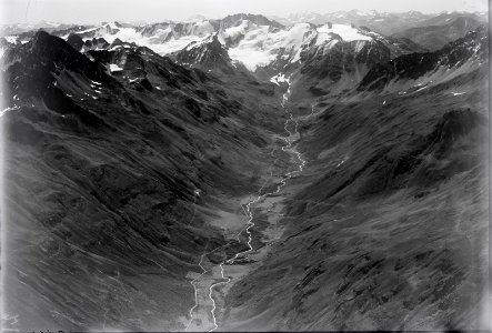 ETH-BIB-Dischmatal (Davos), Dürboden, Scalettapass, Piz Vadret v. N. W. aus 3300 m-Inlandflüge-LBS MH01-003907