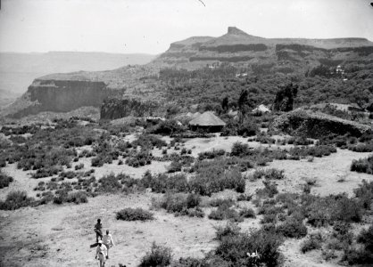 ETH-BIB-Dorf auf Hochplateau der Shewa-Abessinienflug 1934-LBS MH02-22-0257