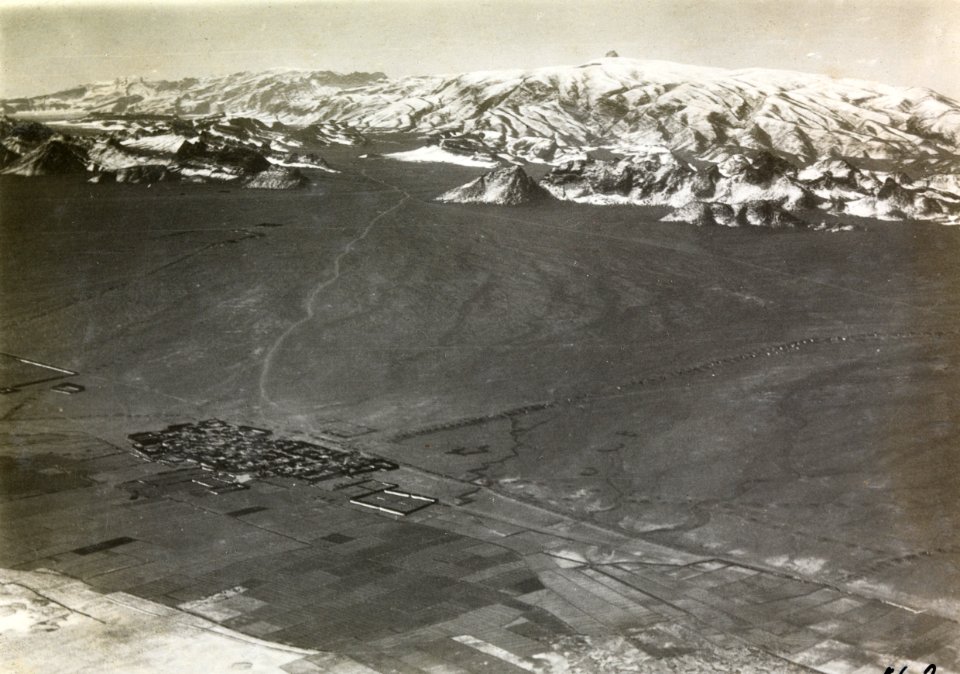 ETH-BIB-Dorf südlich von Isfahan aus 1000 m Höhe-Persienflug 1924-1925-LBS MH02-02-0163-AL-FL
