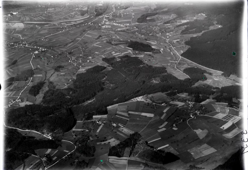 ETH-BIB-Däniken, Gretzenbach, Schönenwerd v. S. W. aus 2000 m-Inlandflüge-LBS MH01-003331
