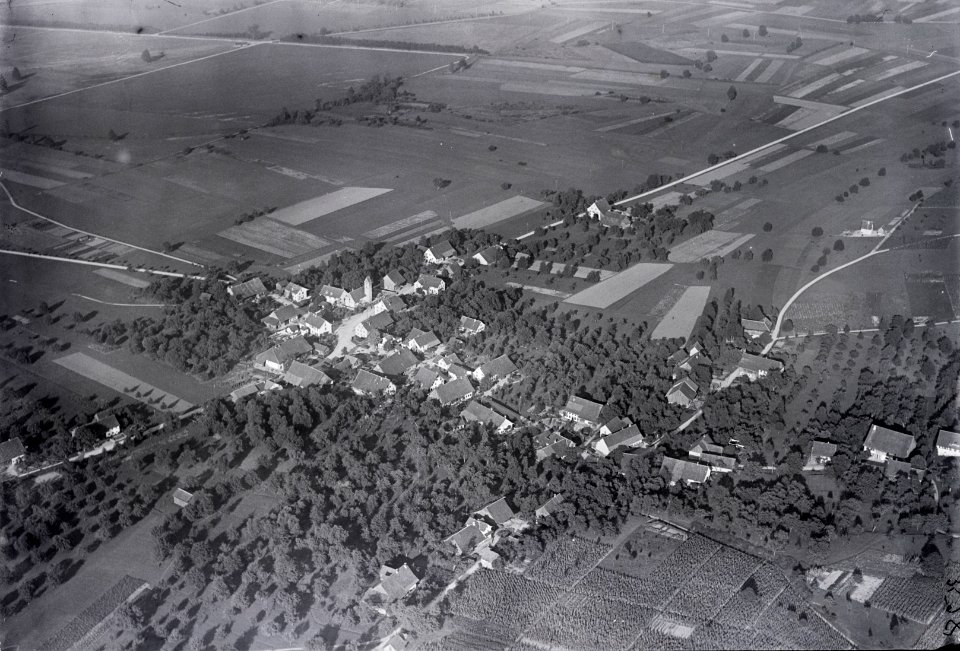 ETH-BIB-Dällikon im Furttal aus 300 m-Inlandflüge-LBS MH01-003528