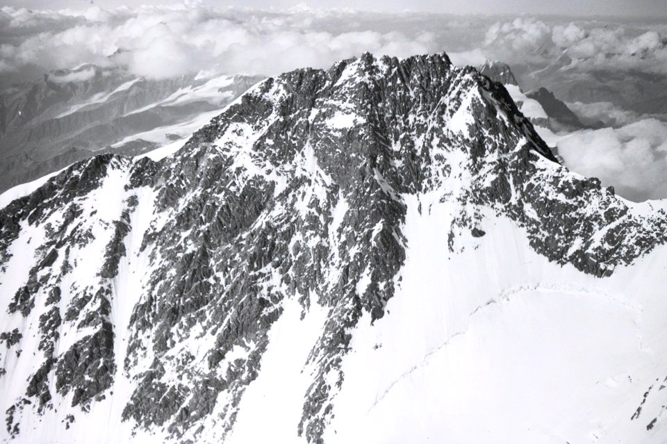 ETH-BIB-Dufourspitze-Inlandflüge-LBS MH05-18-15
