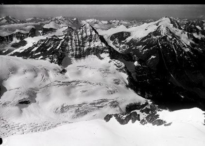 ETH-BIB-Düssi, Oberalpstock v. N. aus 3400 m-Inlandflüge-LBS MH01-004734