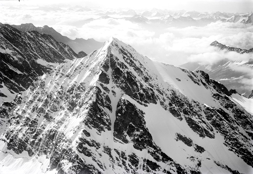 ETH-BIB-Düssi v. N. aus 3400 m-Inlandflüge-LBS MH01-004728