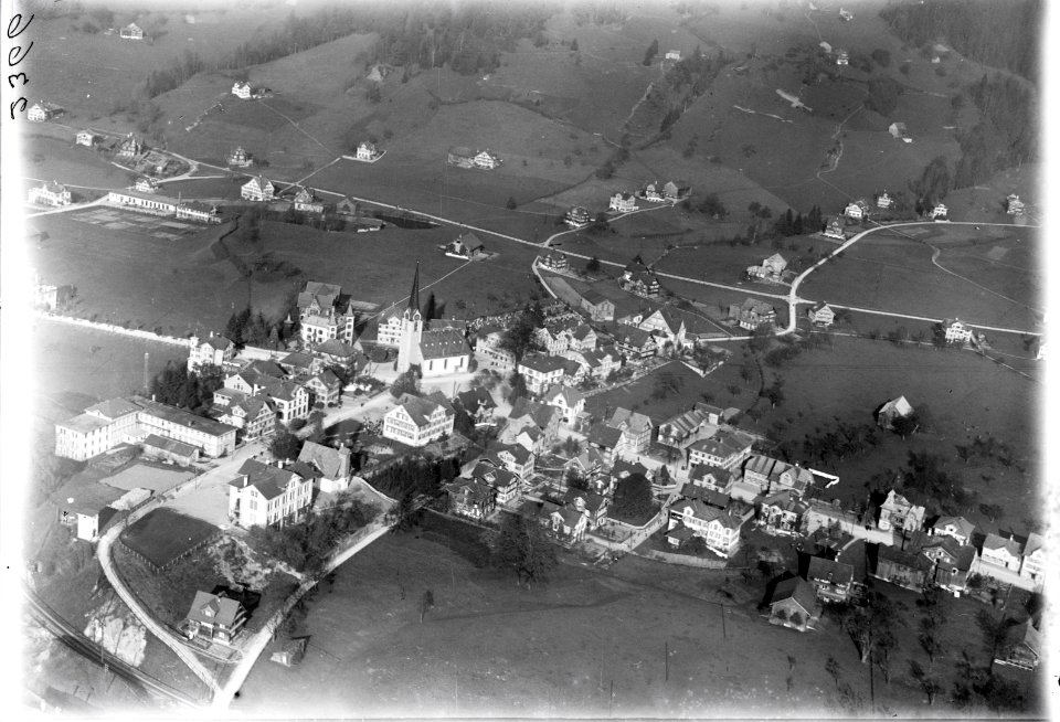 ETH-BIB-Ebnat, Ebnat-Kappel aus 100 m-Inlandflüge-LBS MH01-002366