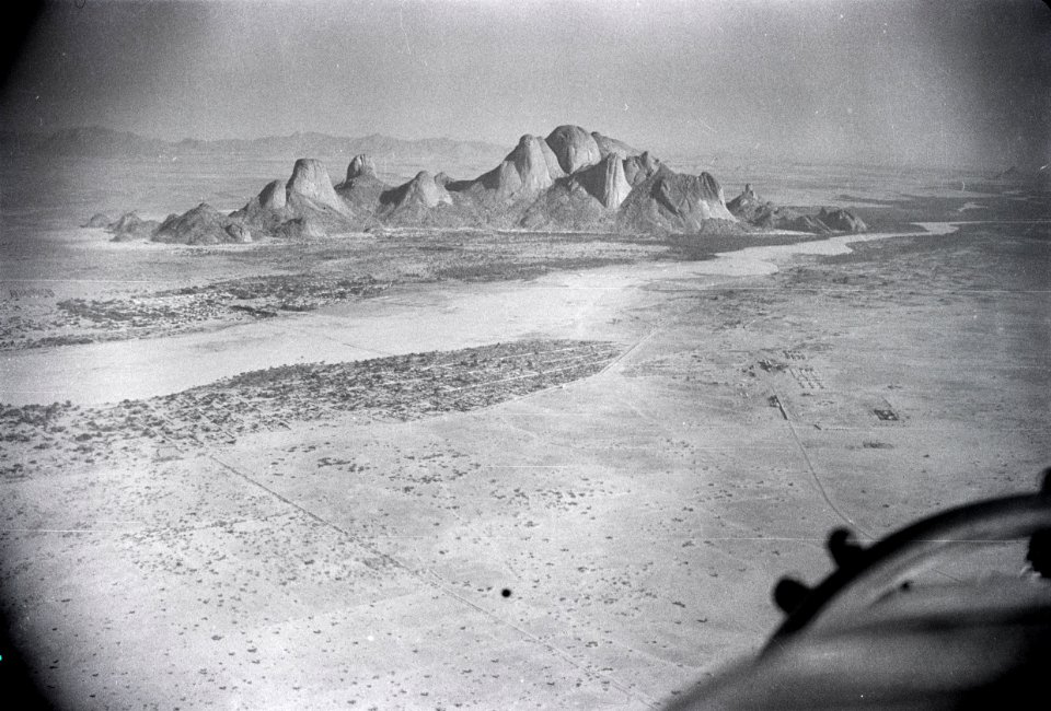 ETH-BIB-Ebene des Sudans mit Granitfelsen Äthiopiens, aus 2000 m Höhe-Abessinienflug 1934-LBS MH02-22-0143