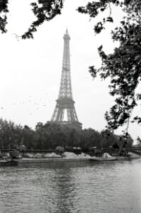 ETH-BIB-Eiffelturm-Weitere-LBS MH02-52-0002