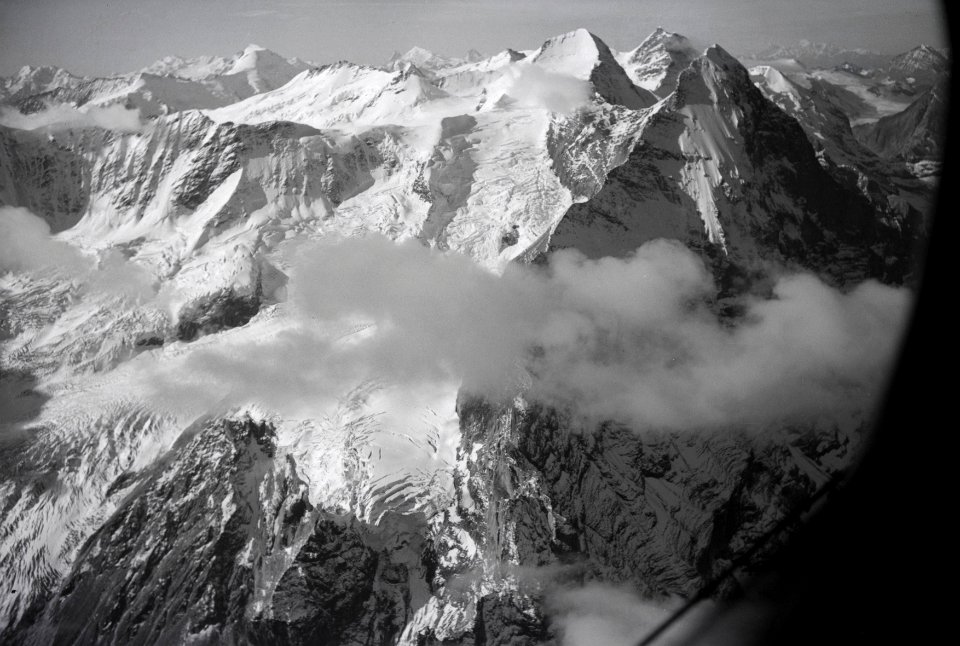 ETH-BIB-Eiger, Mönch, Jungfrau-Inlandflüge-LBS MH05-21-35