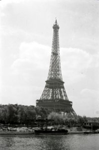 ETH-BIB-Eiffelturm-Weitere-LBS MH02-52-0001 photo