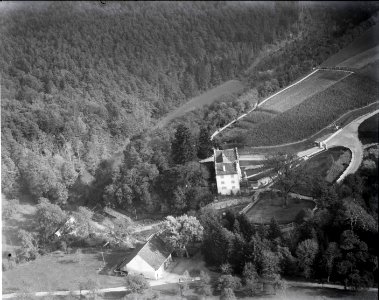 ETH-BIB-Eigental (Schwarzenberg), Schoss Eigental (Schwarzenberg) aus 200 m-Inlandflüge-LBS MH01-006376