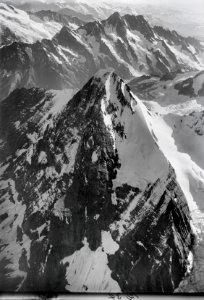 ETH-BIB-Eiger, Schreckhorn v. W. aus 5000 m-Inlandflüge-LBS MH01-001234