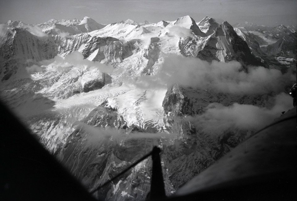 ETH-BIB-Eiger, Mönch, Jungfrau-Inlandflüge-LBS MH05-21-36