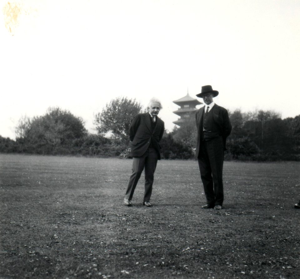 ETH-BIB-Einstein, Albert (1879-1955) und König Albert I. von Belgien (1875-1934)-Portrait-Portr 03083