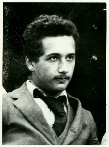 ETH-BIB-Einstein, Albert (1879-1955)-Portrait-Portr 03101