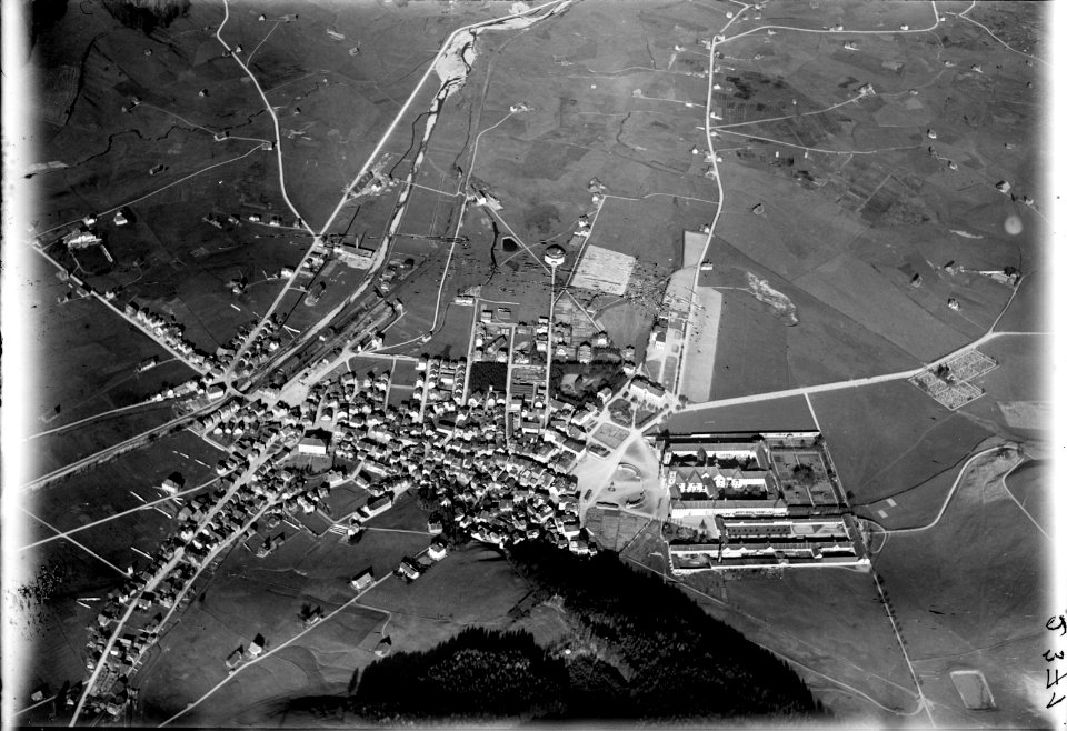 ETH-BIB-Einsiedeln, Kloster v. O. aus 2500 m-Inlandflüge-LBS MH01-002371