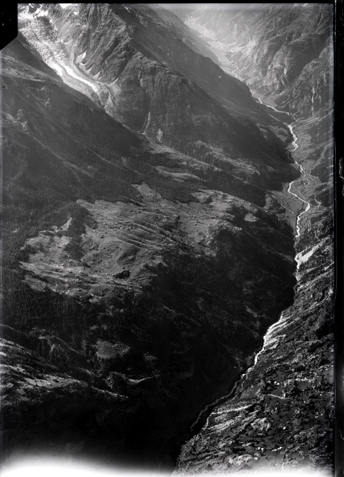 ETH-BIB-Embd, Grächen, Gasenried, St. Niklaus, Mattertal v. N. aus 3000 m-Inlandflüge-LBS MH01-005211