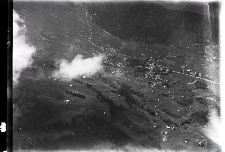 ETH-BIB-Engelberg mit Wolken v. N. W. aus 1500 m-Inlandflüge-LBS MH01-000948