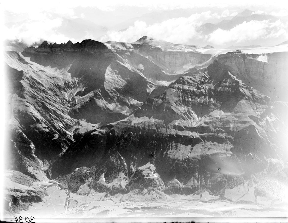 ETH-BIB-Elm, Tschingelhoren, Vorab aus 3500 m-Inlandflüge-LBS MH01-003034