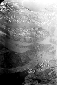 ETH-BIB-Engelberg, Gerschnialp, Trüebsee, Jochpass v. N. O. aus 3000 m-Inlandflüge-LBS MH01-005814