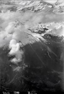 ETH-BIB-Engelbergeralpen, Gerschnialp, Trüebsee, Laubergsgrat v. N. aus 3500 m-Inlandflüge-LBS MH01-001135
