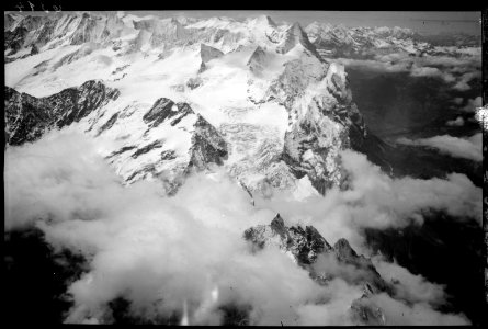 ETH-BIB-Engelhörner, Rosenlauigletscher, Wetterhorn v. O. aus 3600 m-Inlandflüge-LBS MH01-006314