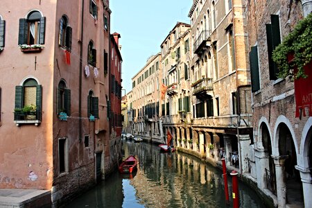 City town canal photo