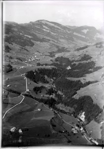 ETH-BIB-Ennetbühl, Luterental, Hübschholz aus 1000 m-Inlandflüge-LBS MH01-001907