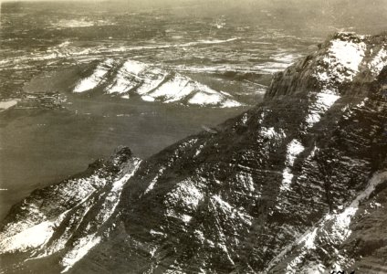 ETH-BIB-Faltengebirge südlich von Isfahan aus 3000 m Höhe-Persienflug 1924-1925-LBS MH02-02-0171-AL-FL