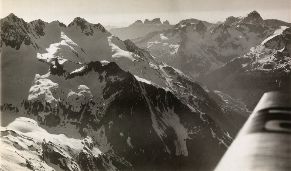 ETH-BIB-Fedistock, Fleckistock, Stucklistock, Titlis, Wendenstöcke v. S. O. aus 3400 m-Inlandflüge-LBS MH01-005633