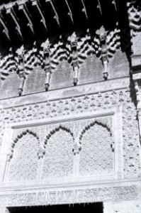ETH-BIB-Fassade eines Gebäudes in Fès-Nordafrikaflug 1932-LBS MH02-13-0298