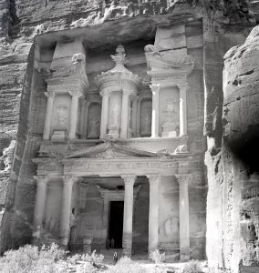 ETH-BIB-Felsgrab Khazne al-Firaun, Petra-Abessinienflug 1934-LBS MH02-22-0074