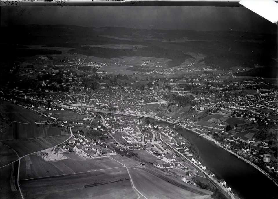 ETH-BIB-Feuerthalen, Schaffhausen v. S. O. aus 300 m-Inlandflüge-LBS MH01-005951