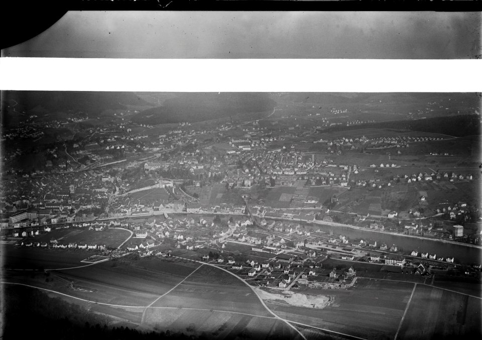 ETH-BIB-Feuerthalen, Schaffhausen, östlicher Teil v. S. aus 400 m-Inlandflüge-LBS MH01-005954