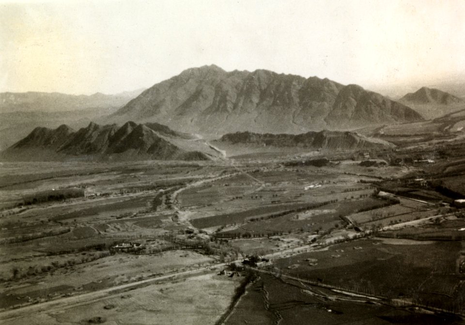 ETH-BIB-Feuerberge vor Teheran aus 500 m Höhe-Persienflug 1924-1925-LBS MH02-02-0078-AL-FL